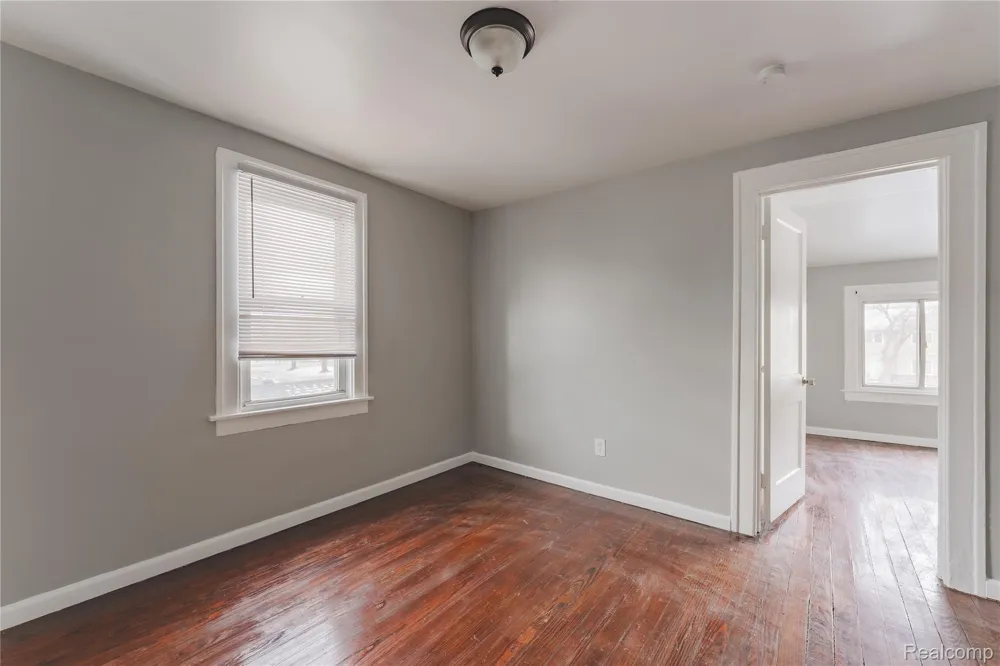 1623 Electric Avenue Lincoln Park City, MI 48146