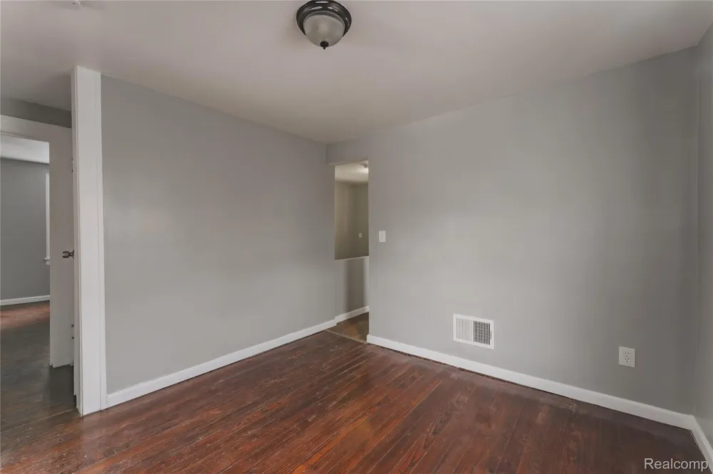1623 Electric Avenue Lincoln Park City, MI 48146
