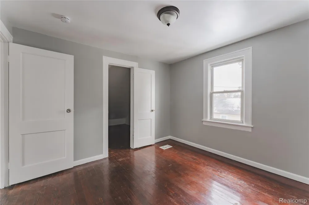 1623 Electric Avenue Lincoln Park City, MI 48146