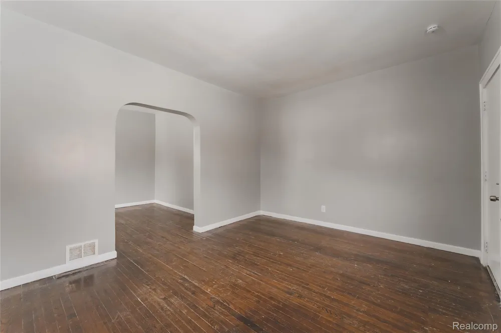1623 Electric Avenue Lincoln Park City, MI 48146