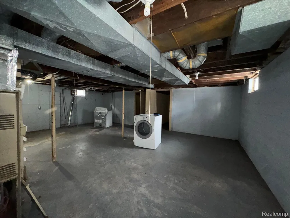 1623 Electric Avenue Lincoln Park City, MI 48146