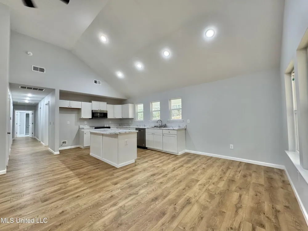 68 River Bend Park Drive Iuka, MS 38852