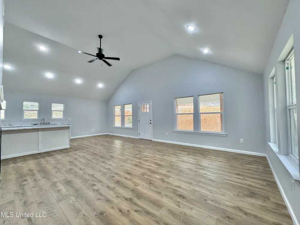 68 River Bend Park Drive Iuka, MS 38852