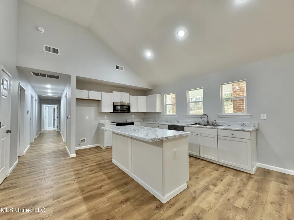 68 River Bend Park Drive Iuka, MS 38852