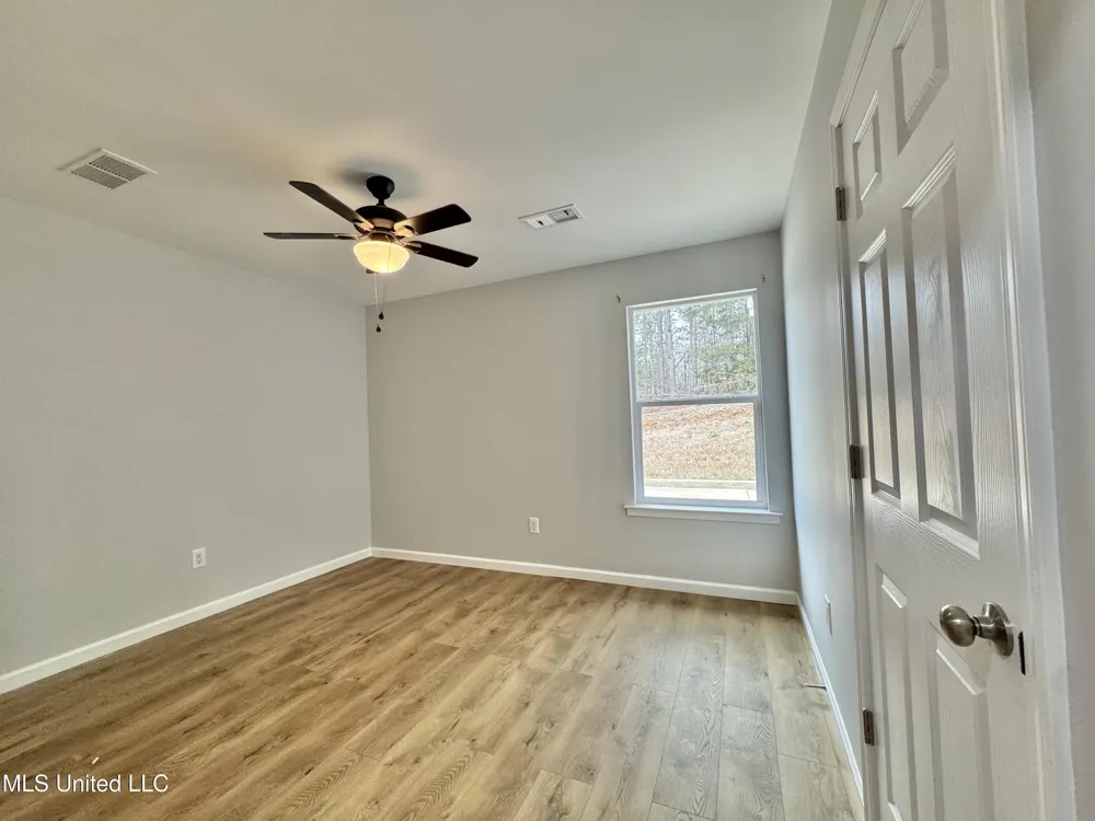 68 River Bend Park Drive Iuka, MS 38852