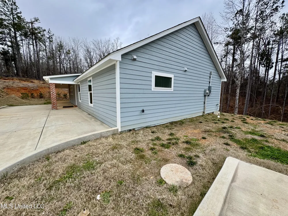 68 River Bend Park Drive Iuka, MS 38852