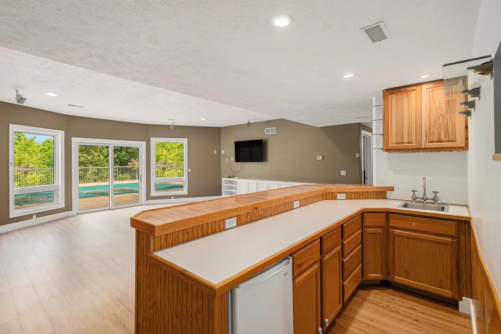 5575 M 72 Clearwater Township, MI 49690