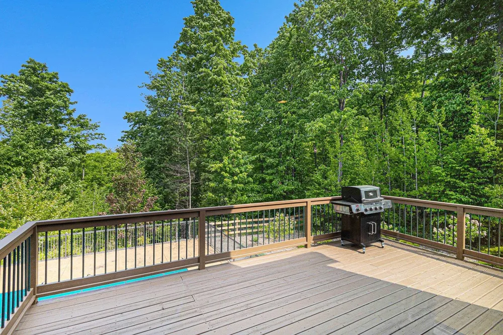 5575 M 72 Clearwater Township, MI 49690
