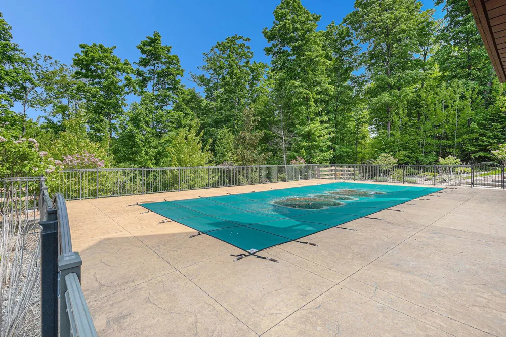 5575 M 72 Clearwater Township, MI 49690