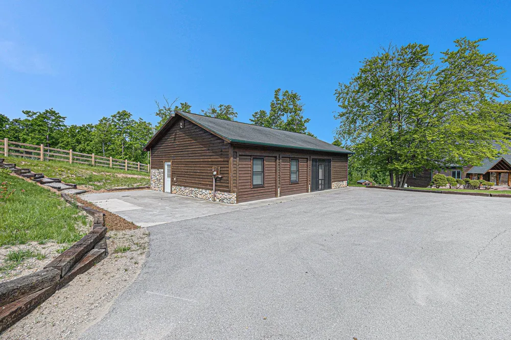 5575 M 72 Clearwater Township, MI 49690