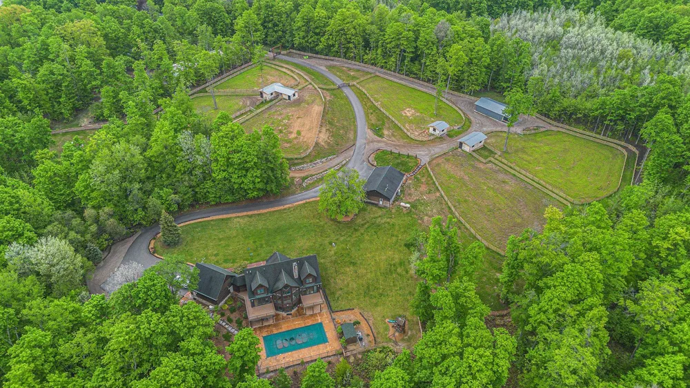 5575 M 72 Clearwater Township, MI 49690