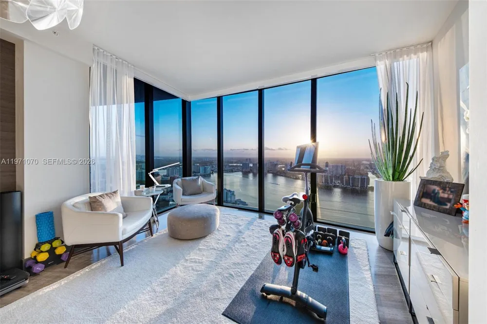 18555 Collins Ave #5003 Sunny Isles Beach, FL 33160
