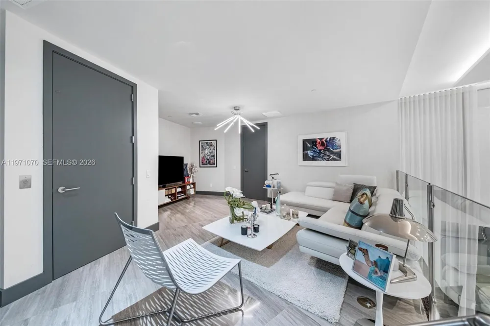 18555 Collins Ave #5003 Sunny Isles Beach, FL 33160