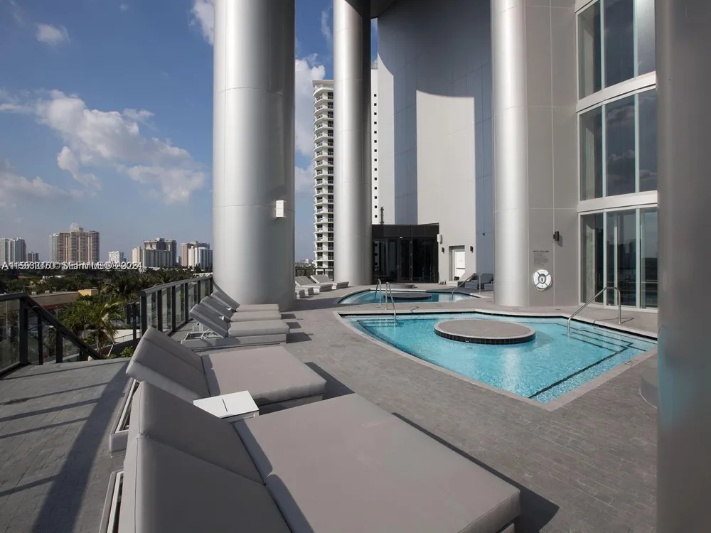 18555 Collins Ave #5003 Sunny Isles Beach, FL 33160