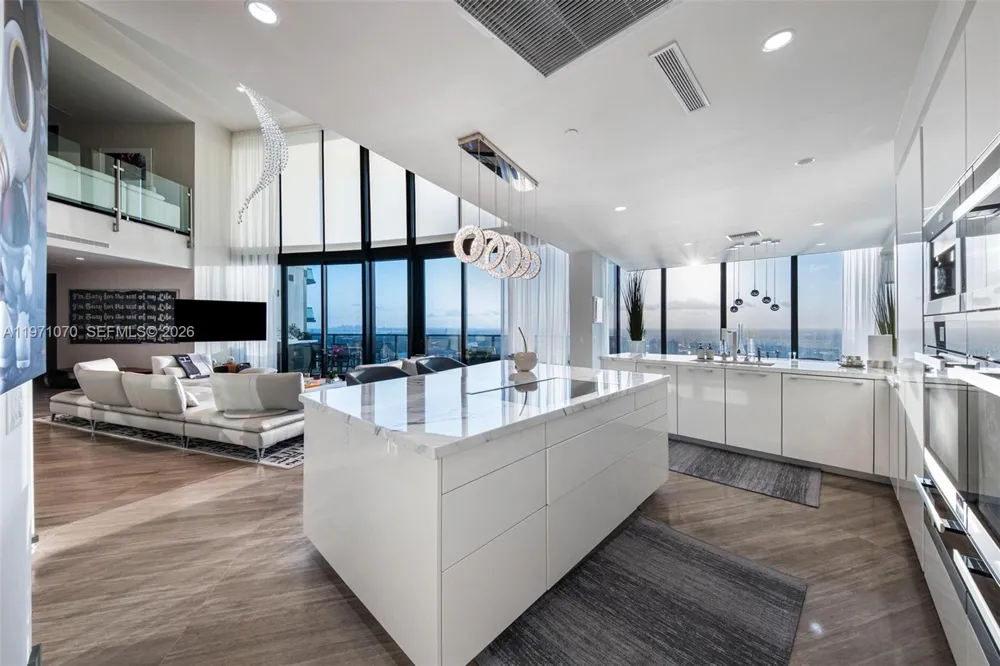 18555 Collins Ave #5003 Sunny Isles Beach, FL 33160