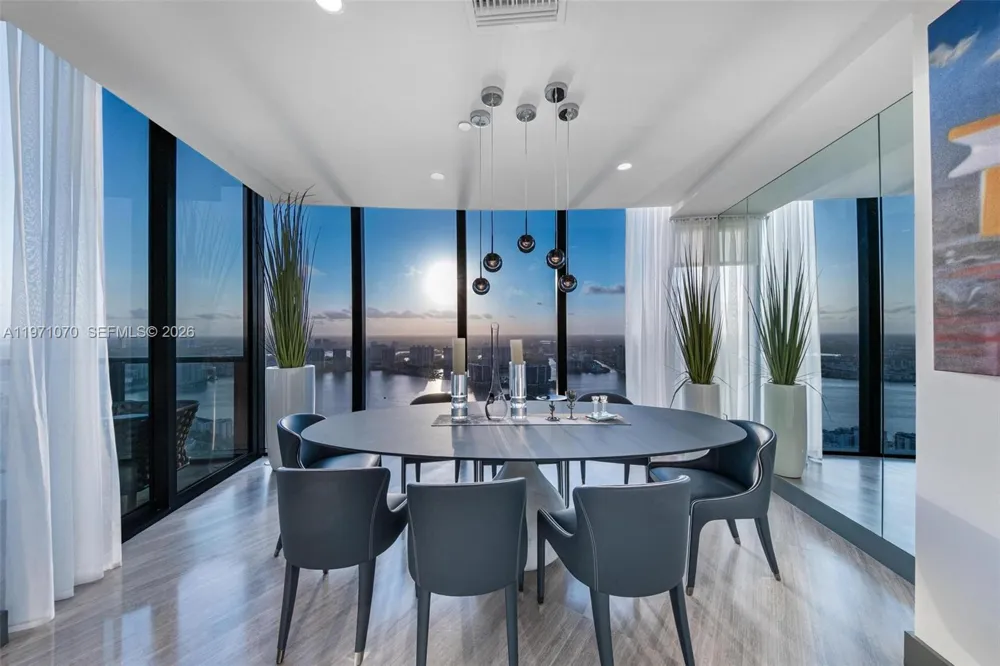 18555 Collins Ave #5003 Sunny Isles Beach, FL 33160