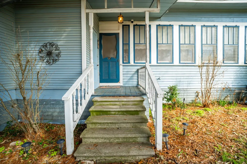 115 E Brazos Wortham, TX 76693