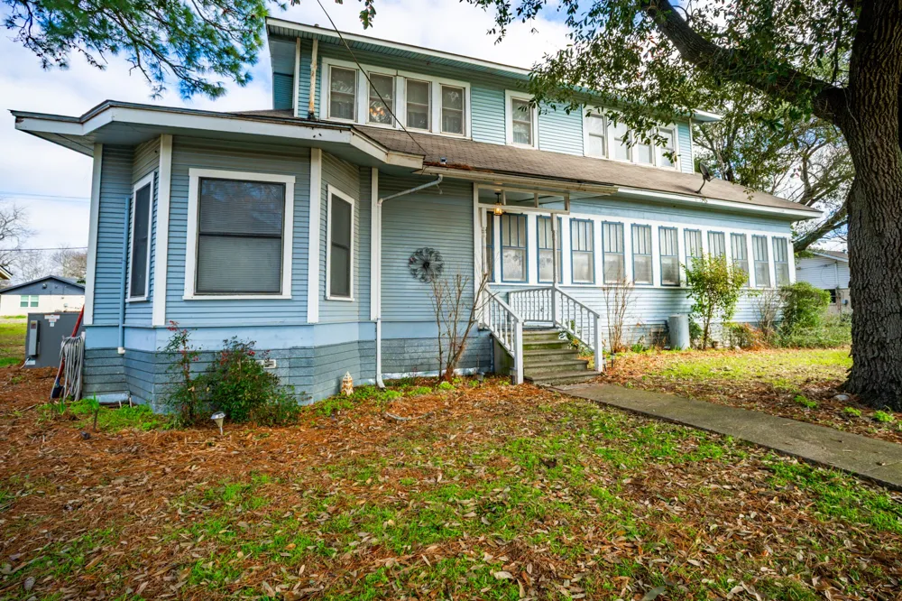 115 E Brazos Wortham, TX 76693