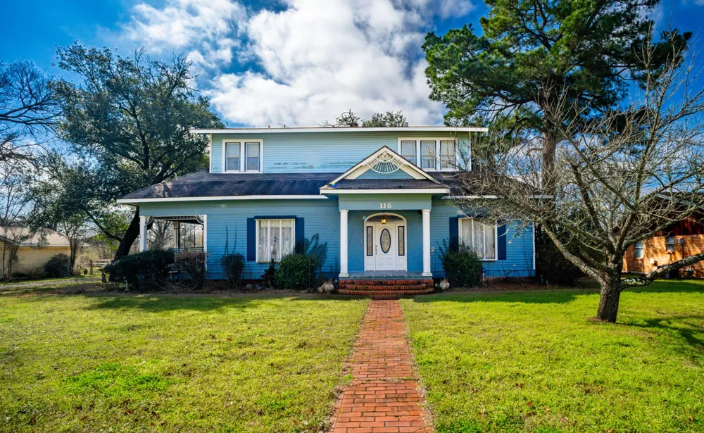 115 E Brazos Wortham, TX 76693