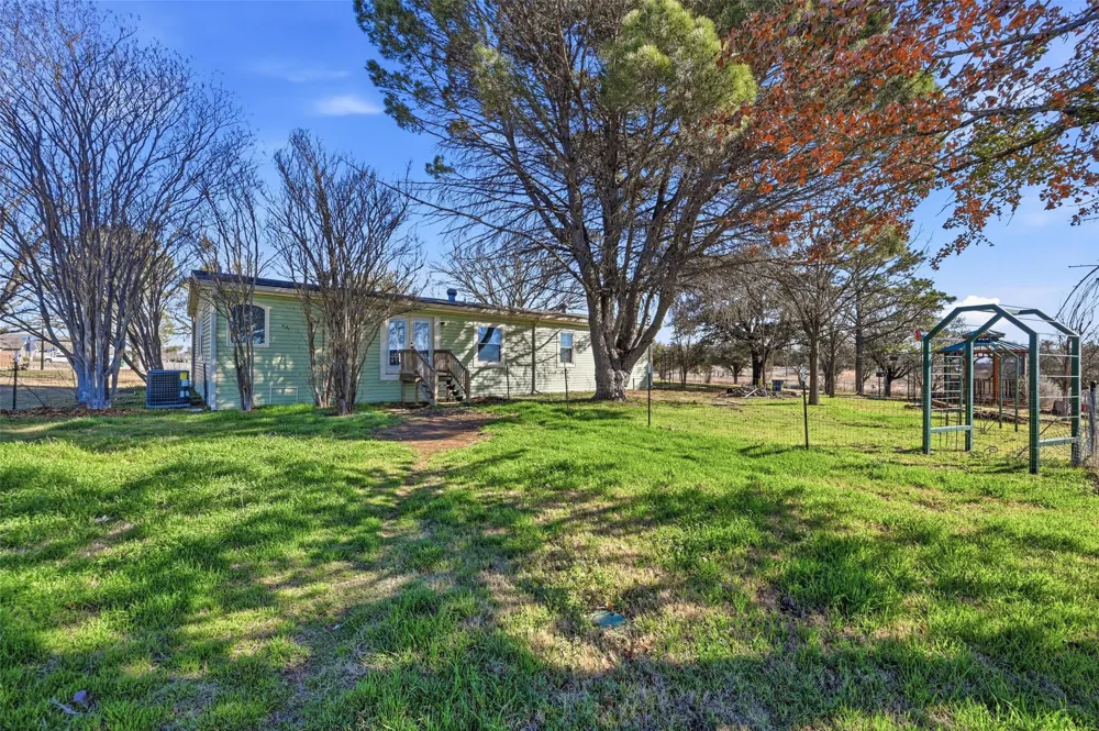 1050 Stadium Drive Joshua, TX 76058