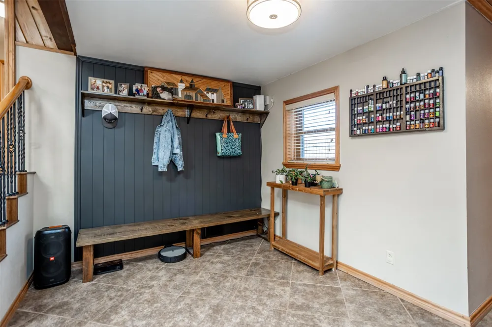231 Hickory Street Lindsay, TX 76250