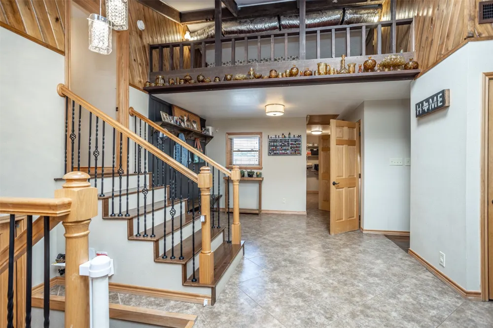 231 Hickory Street Lindsay, TX 76250