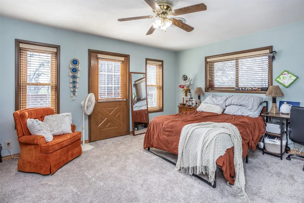 231 Hickory Street Lindsay, TX 76250