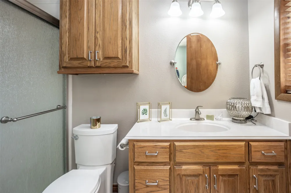 231 Hickory Street Lindsay, TX 76250