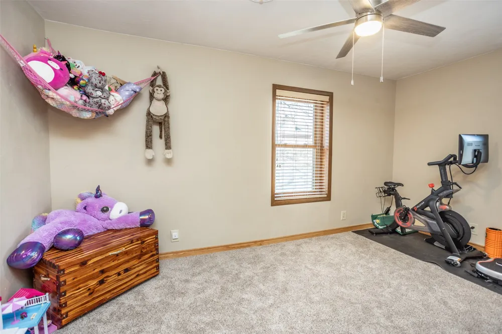 231 Hickory Street Lindsay, TX 76250