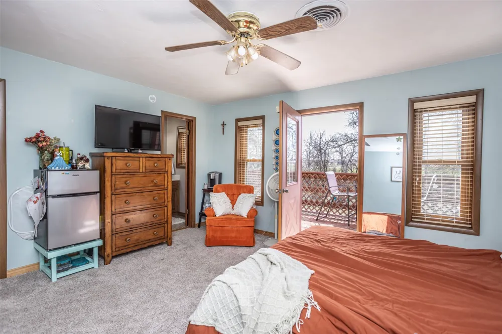 231 Hickory Street Lindsay, TX 76250
