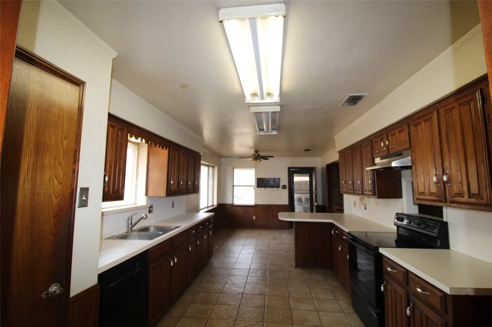 6681 FM 3054 Malakoff, TX 75148