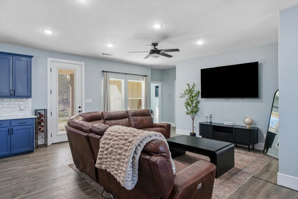 1159 Highway 276 Emory, TX 75440