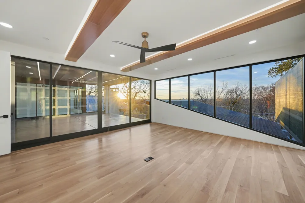 9457 Waterview Road Dallas, TX 75218