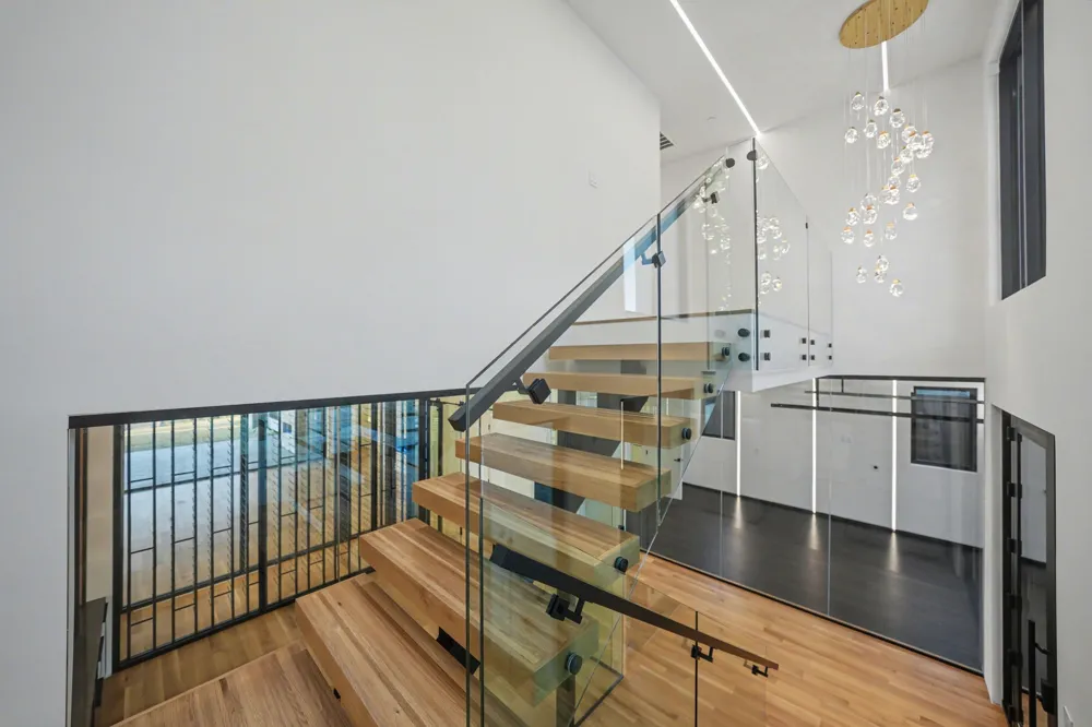 9457 Waterview Road Dallas, TX 75218