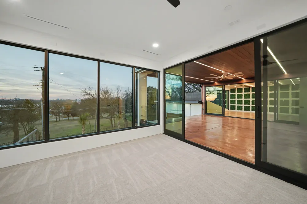 9457 Waterview Road Dallas, TX 75218