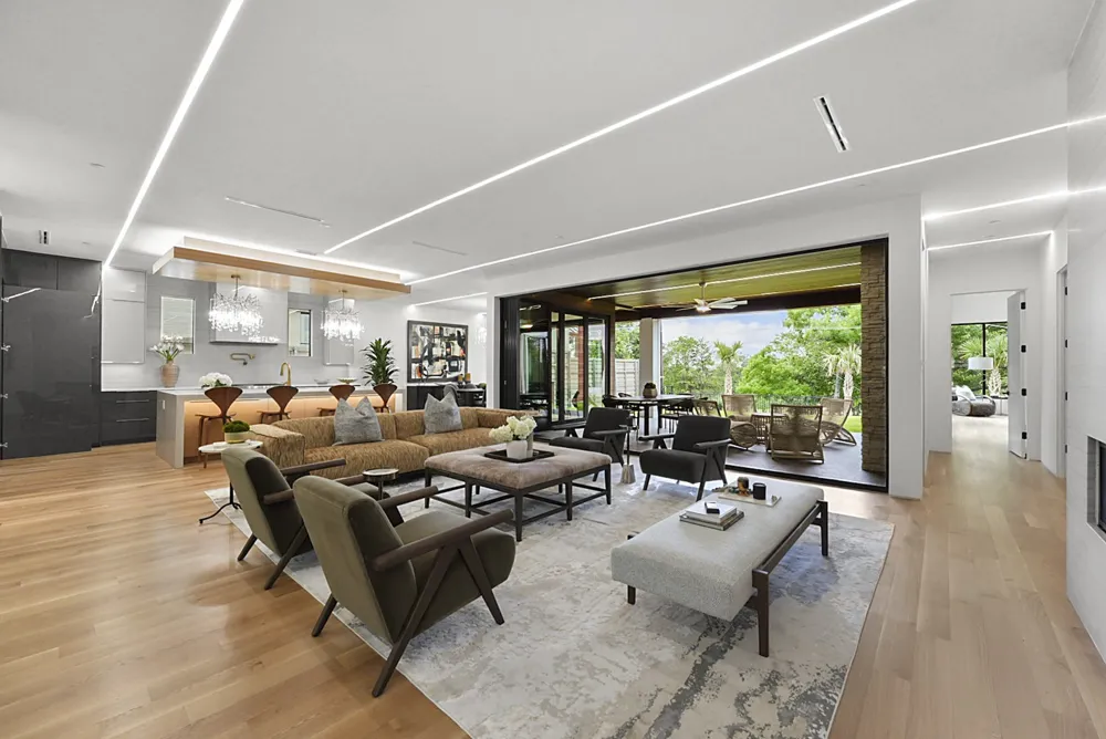 9457 Waterview Road Dallas, TX 75218