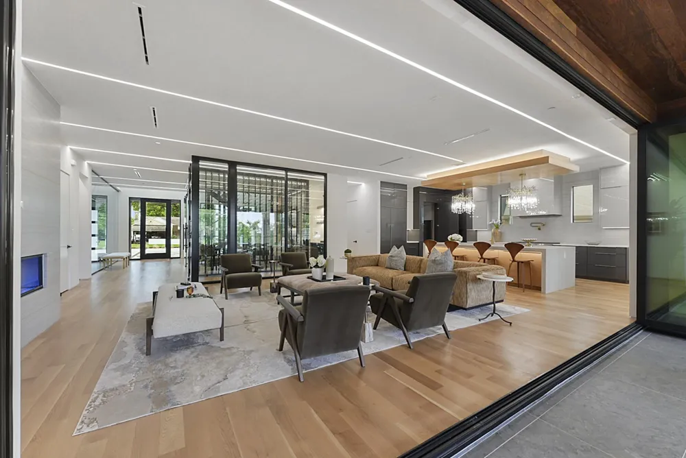 9457 Waterview Road Dallas, TX 75218