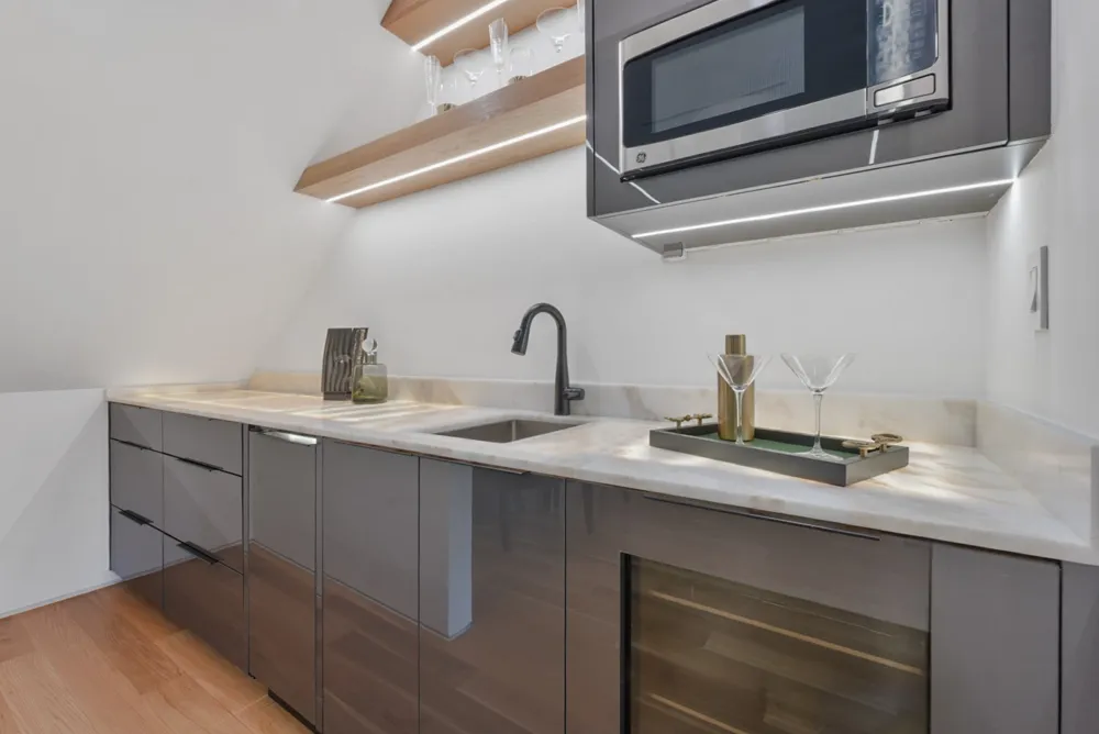 9457 Waterview Road Dallas, TX 75218