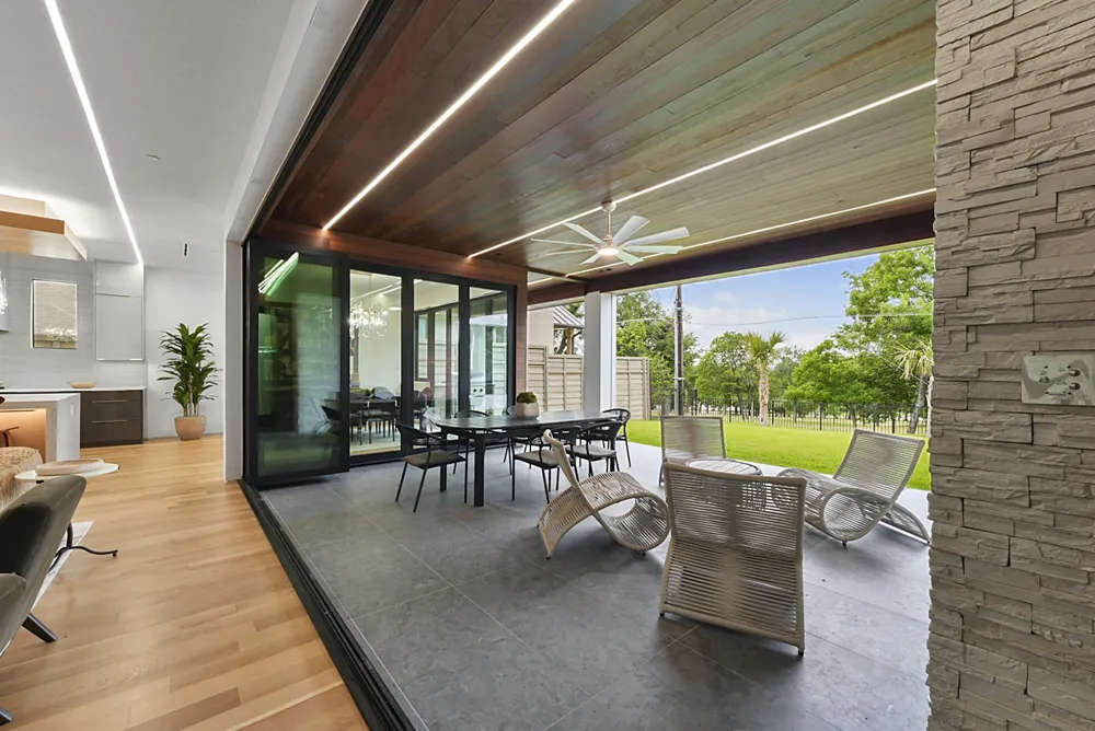 9457 Waterview Road Dallas, TX 75218