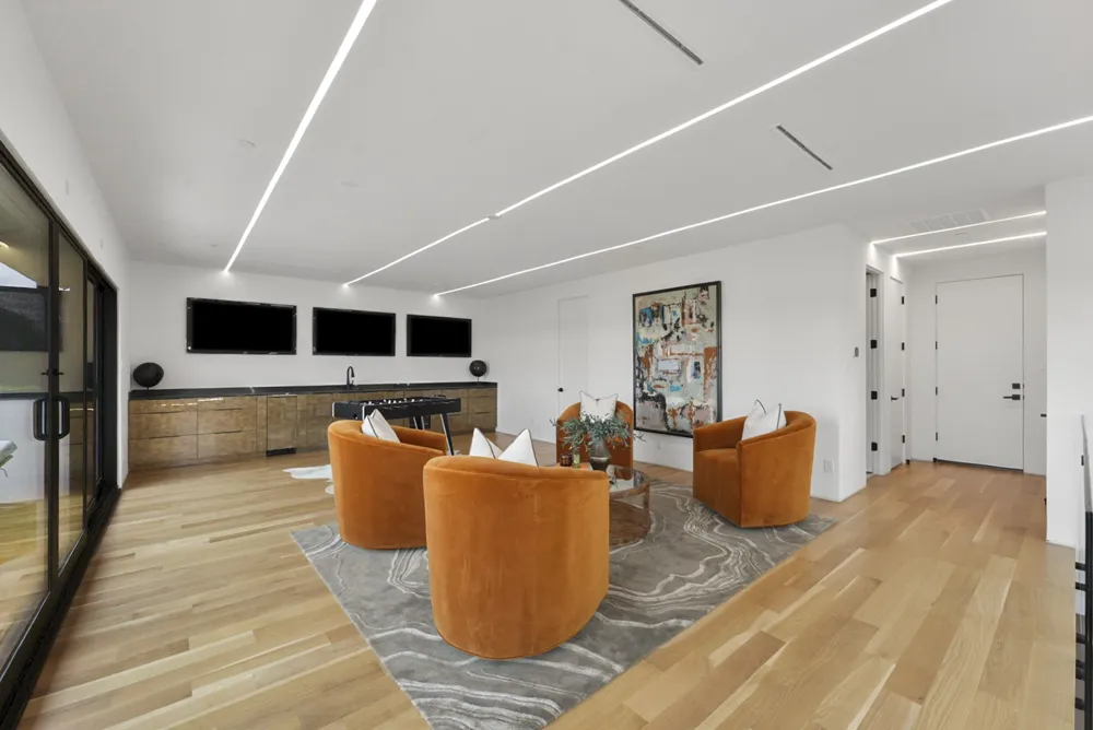 9457 Waterview Road Dallas, TX 75218