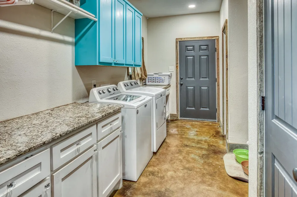 1850 Lcr 439 Mexia, TX 76667