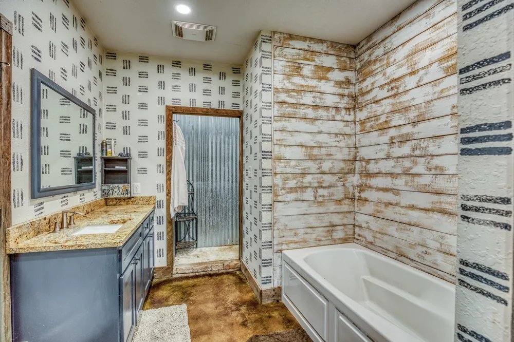 1850 Lcr 439 Mexia, TX 76667