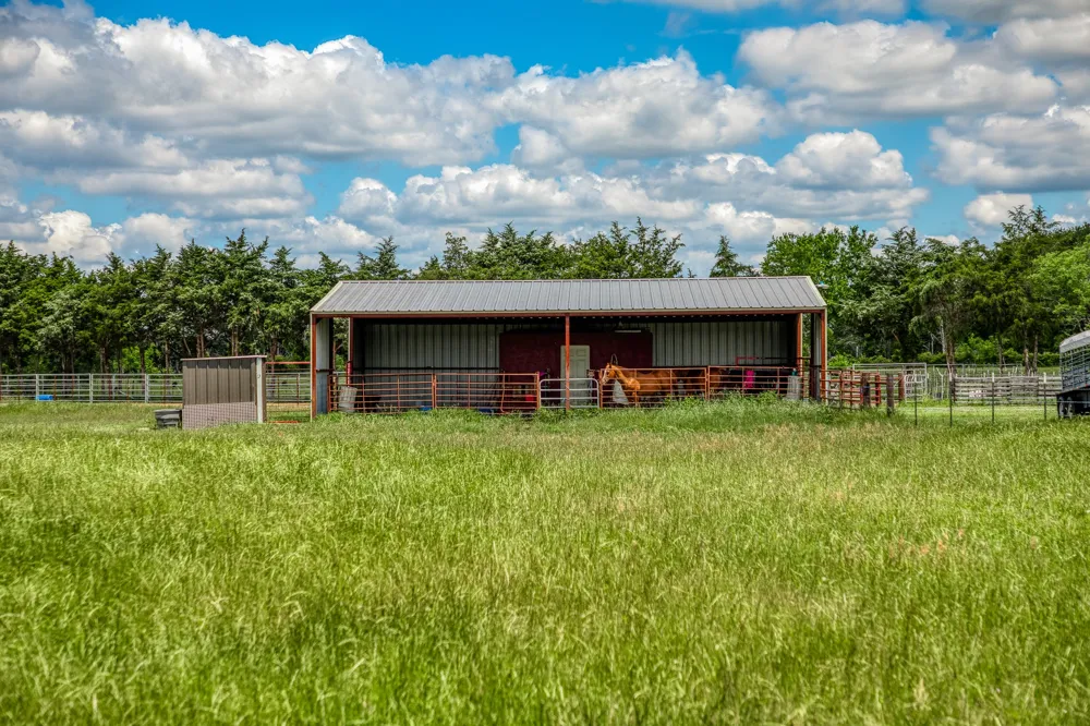 1850 Lcr 439 Mexia, TX 76667