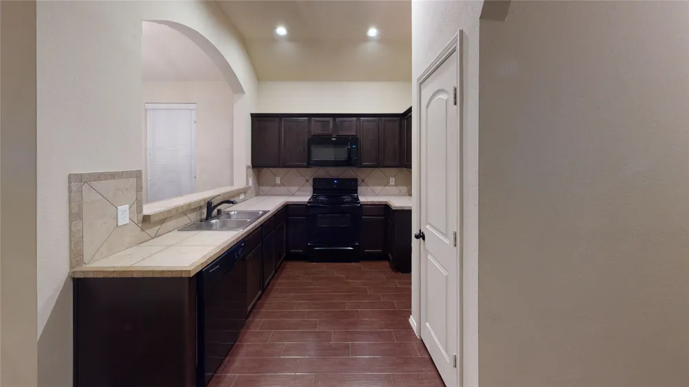 305 Orbit Drive Lavon, TX 75166