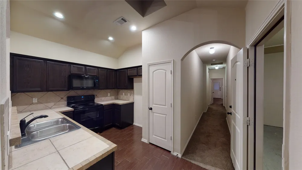305 Orbit Drive Lavon, TX 75166