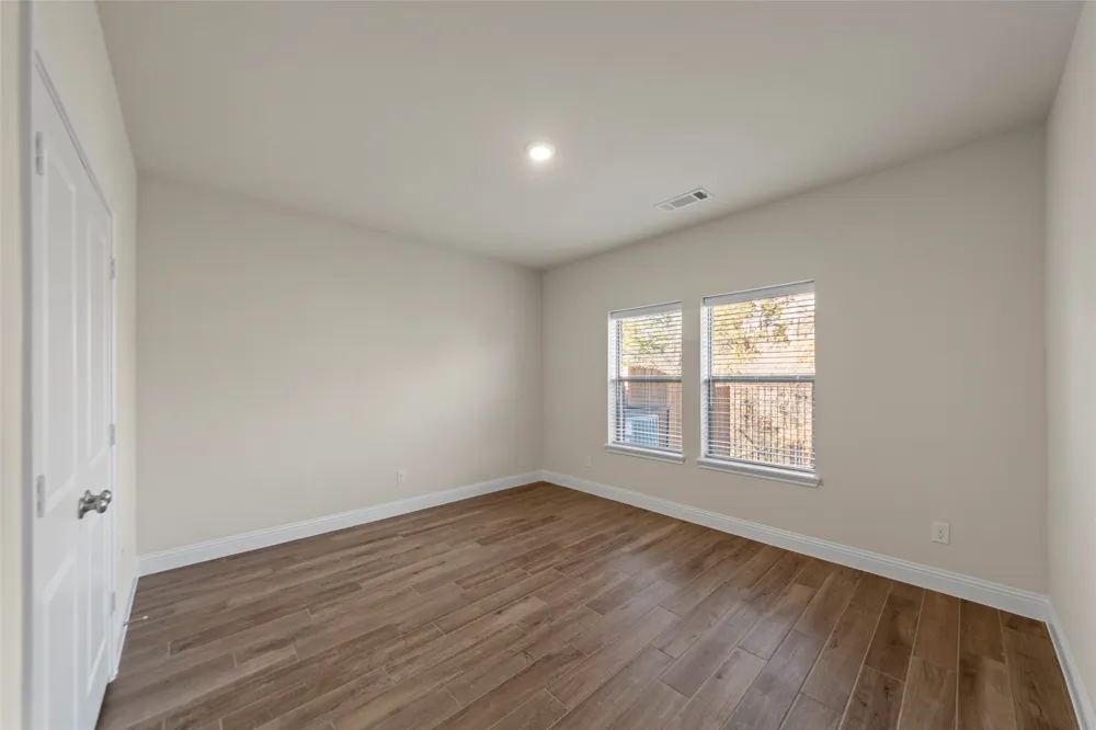 6373 MASON COURT Dallas, TX 75227