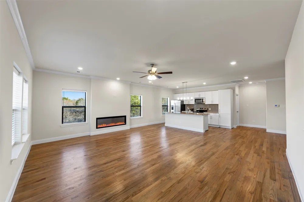 6373 MASON COURT Dallas, TX 75227