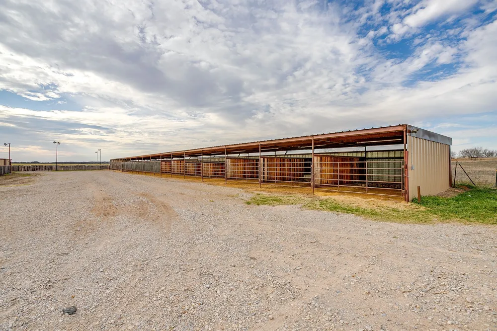 2220 Lazy Bend Road Millsap, TX 76066