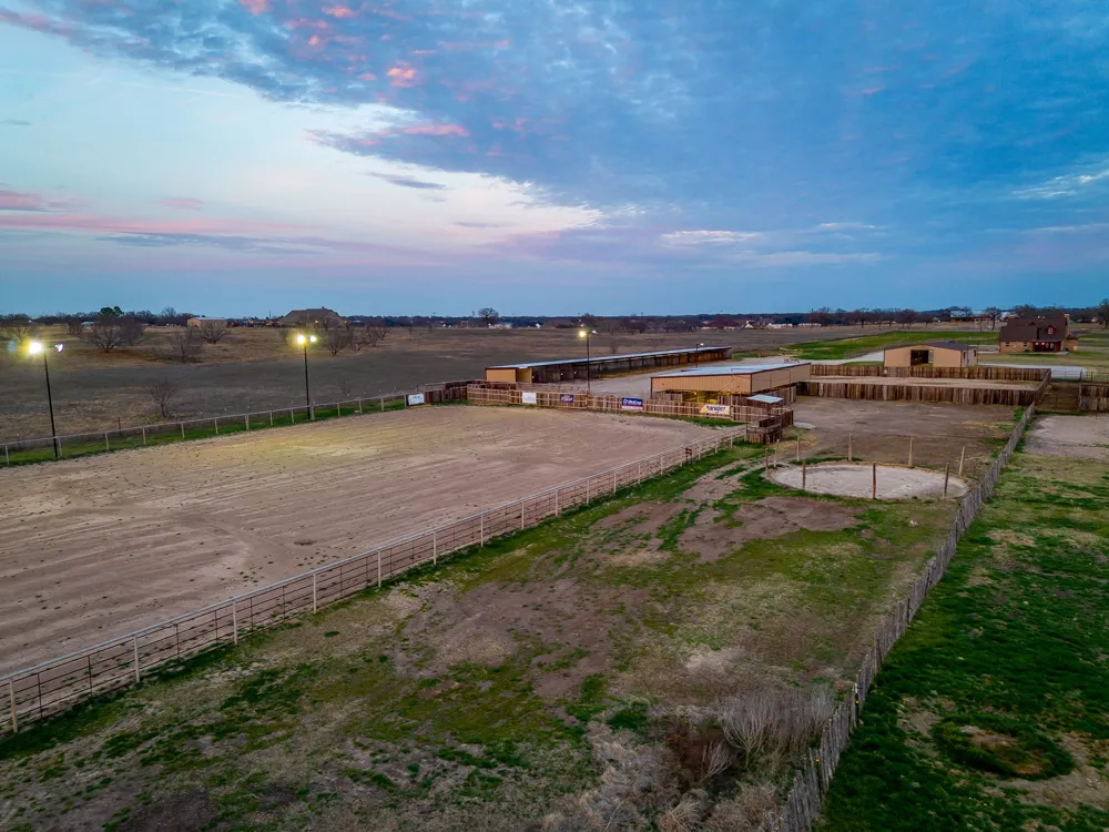 2220 Lazy Bend Road Millsap, TX 76066