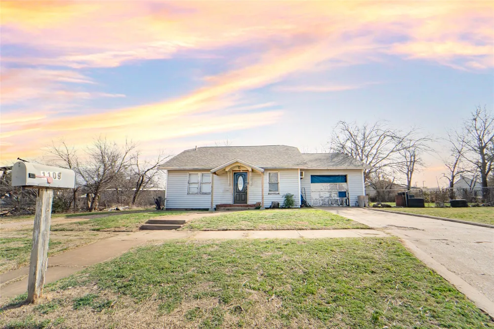 1109 W Elm Street Breckenridge, TX 76424